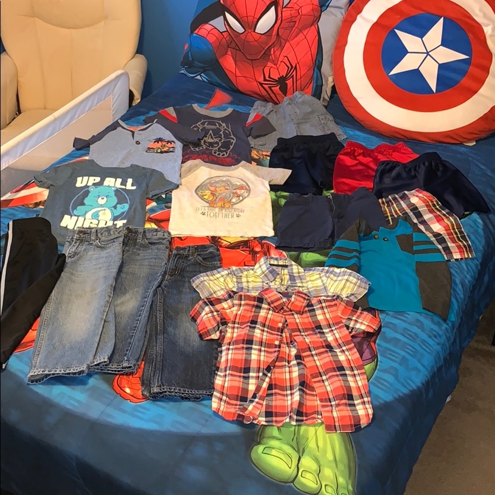 3T- bundle (17 pieces) of boys clothes
